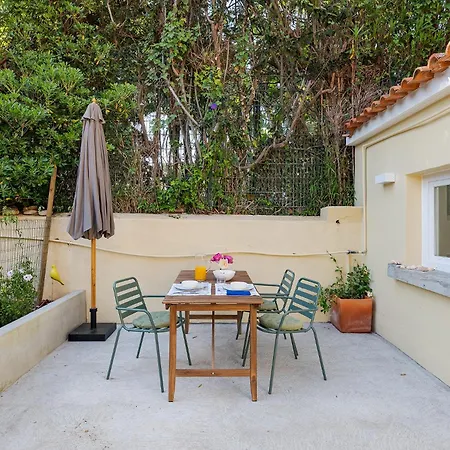 Casa Strelitzia Апартаменты *